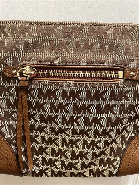 michael kors fallon medium shoulder bag|Fallon Medium Logo Jacquard Messenger Bag .